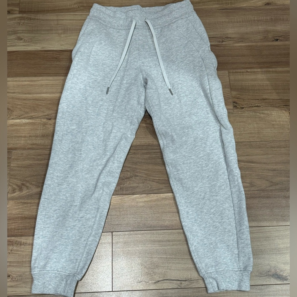 Lululemon Scuba HR jogger - Light Gray Drawstring Jogger Sweatpants